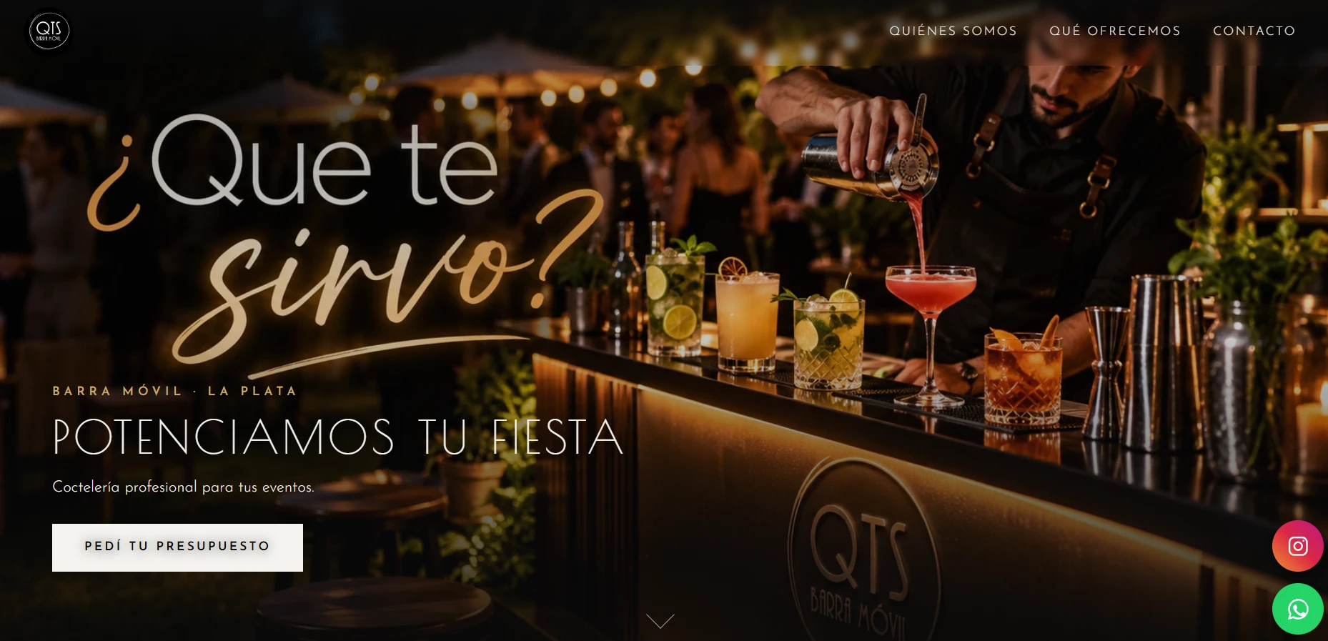 Portada de la landing de QTS Barra Móvil: bartender sirviendo cócteles, titular "¿Qué te sirvo?" y botón para pedir presupuesto